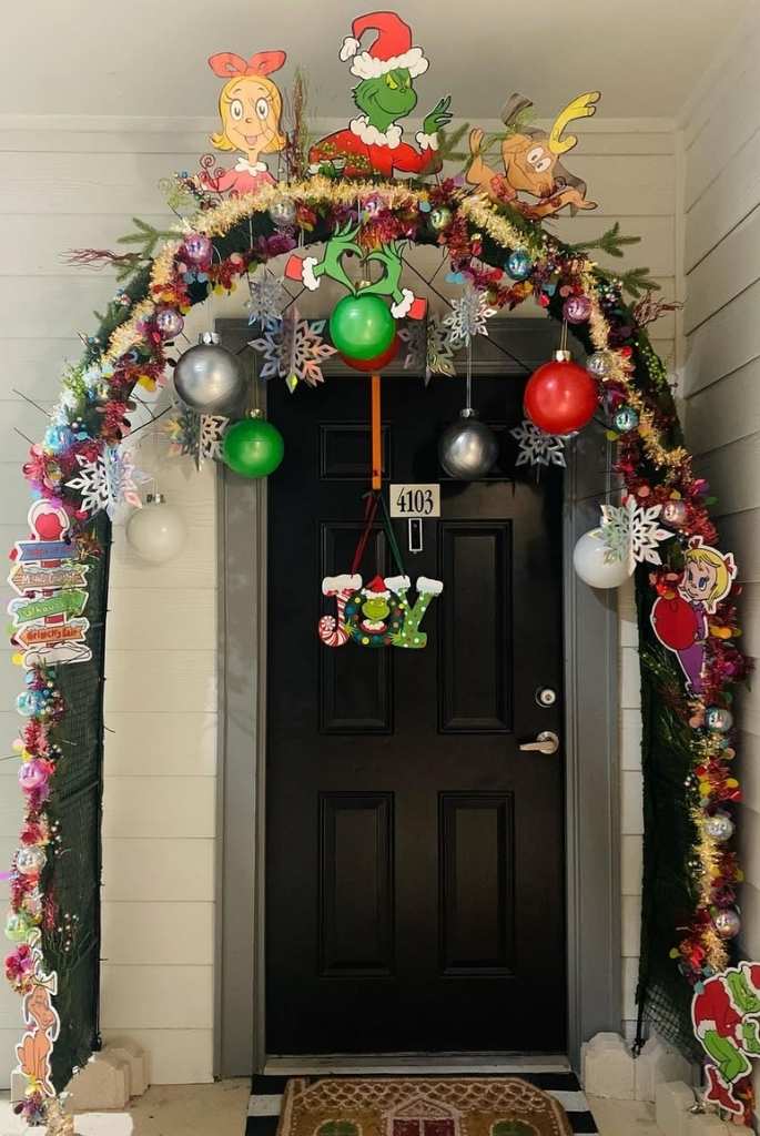 Cartoon Grinch Archway