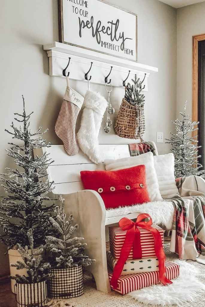 Cozy Cottage Christmas Bench Setup