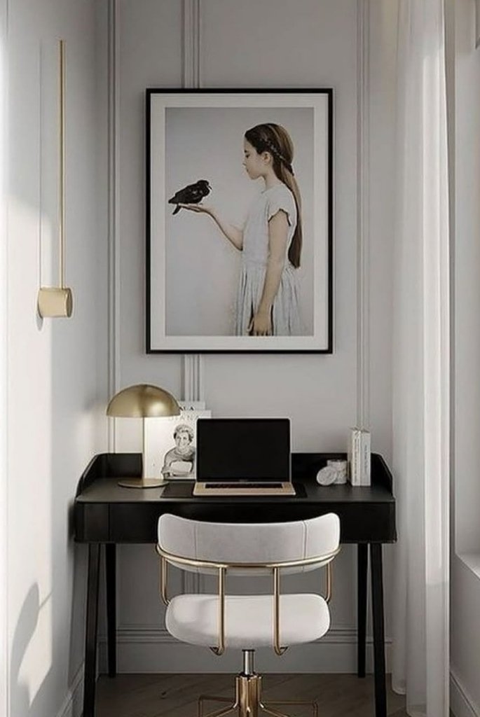Elegant and Tranquil Study Nook