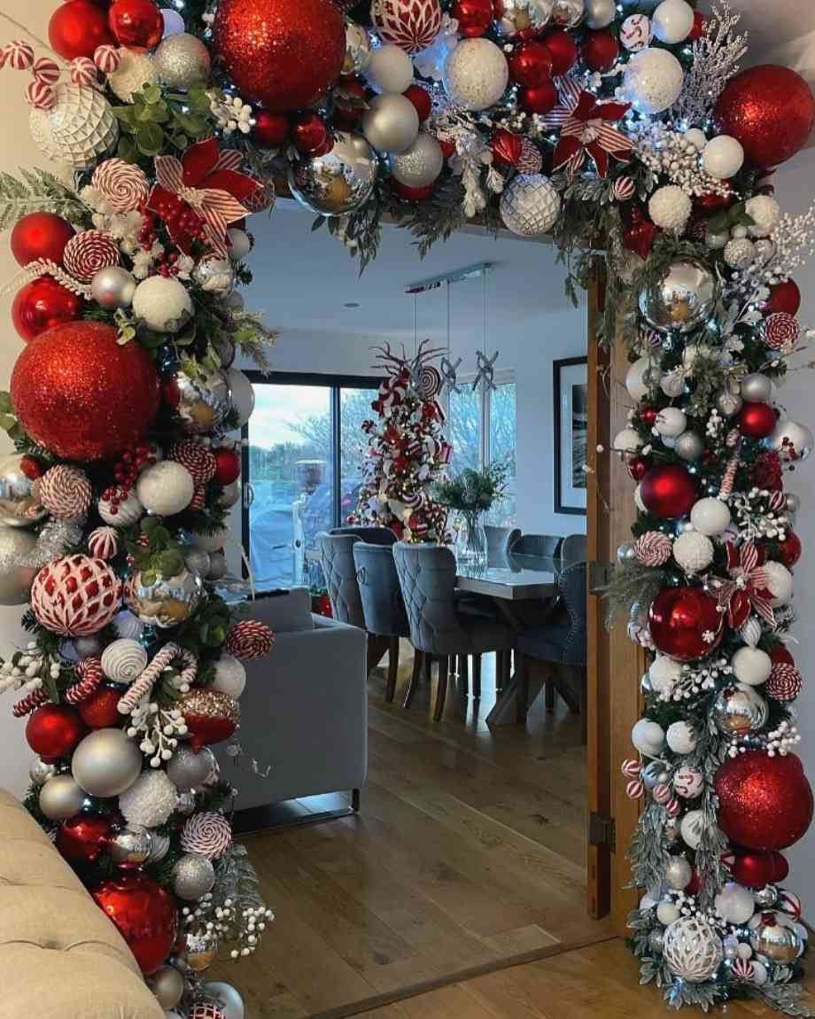 Festive Red and White Christmas Archway