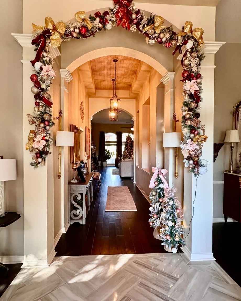 Grand Archway Garland Entry