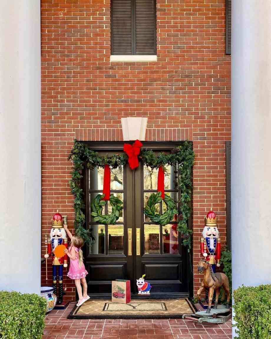 Grand Nutcracker Entry Display