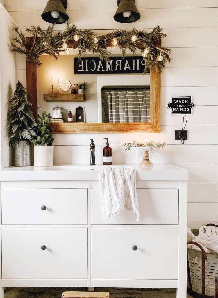 Rustic Farmhouse Christmas Vanity