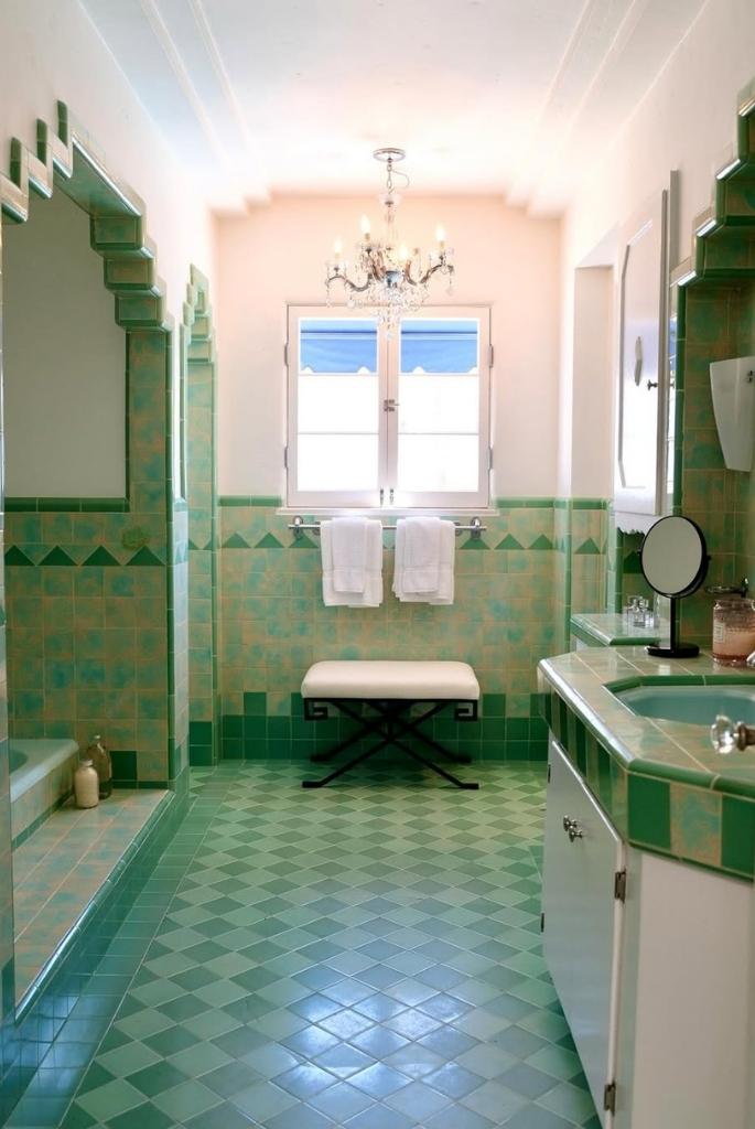 Art Deco Mint Palace Bath
