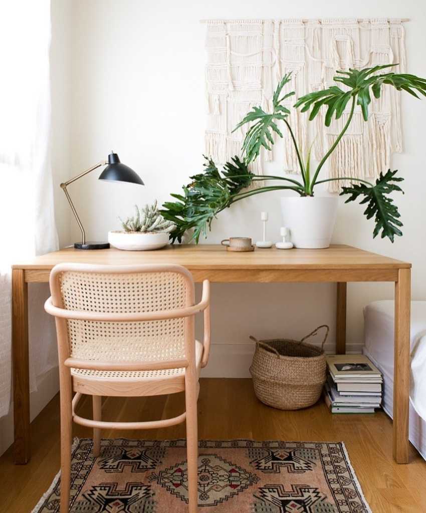 Minimal Neutral Desk Setup