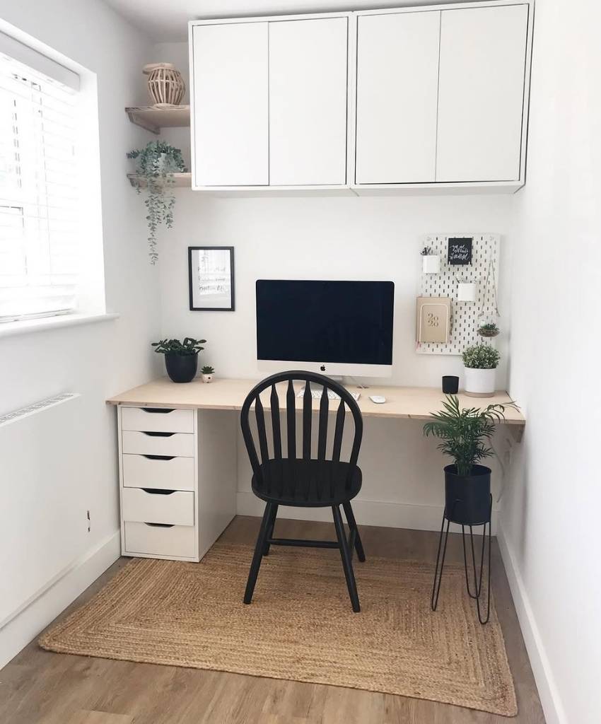 Simple Small Home Office