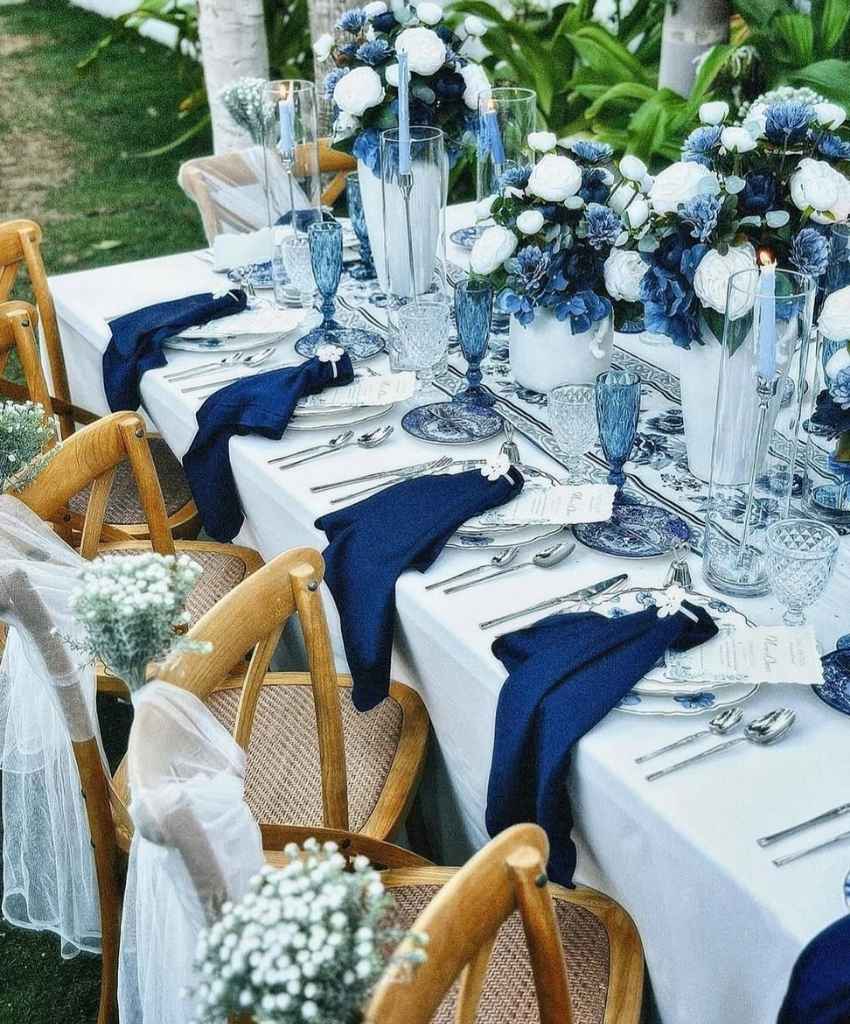 Navy and White Garden Tablescape