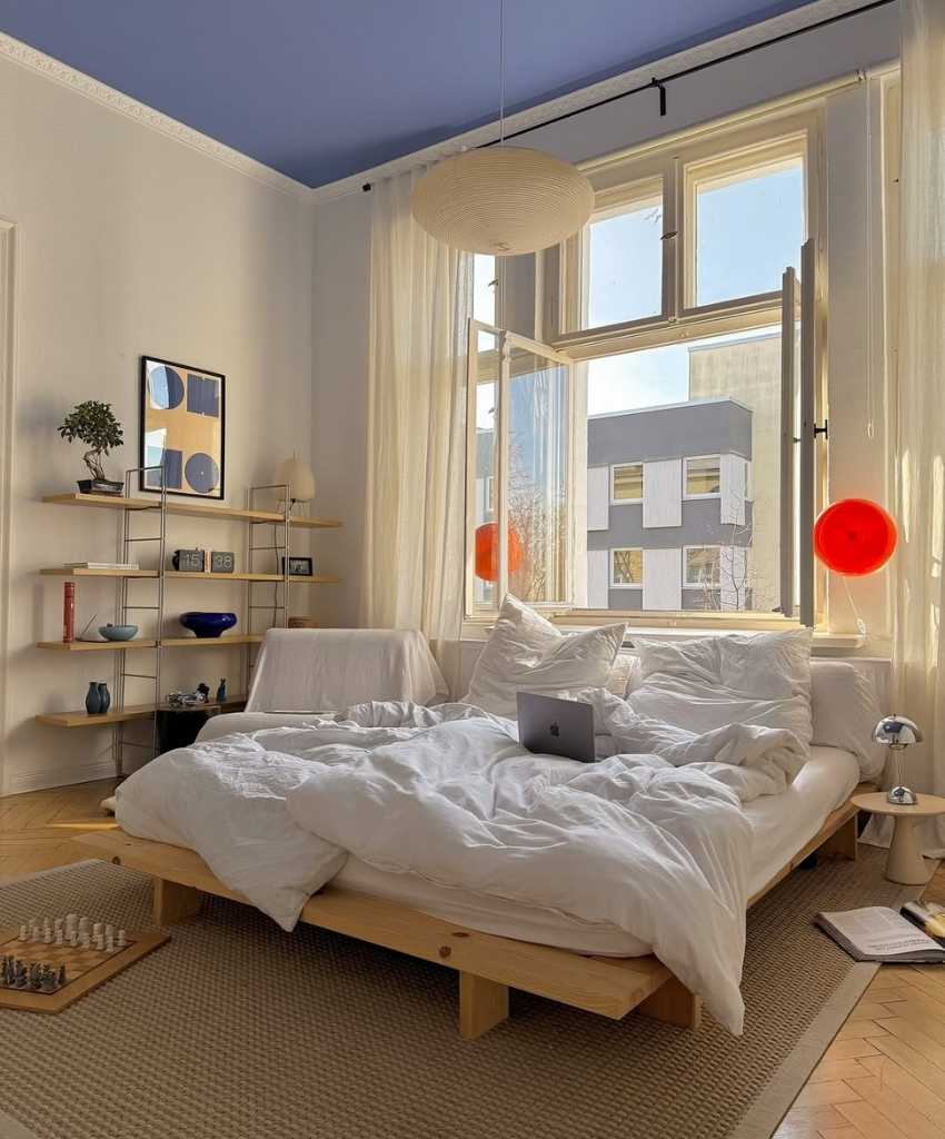 Modern Minimalist Bedroom