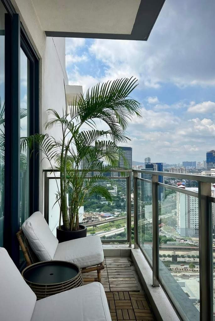 Skyline Zen Balcony