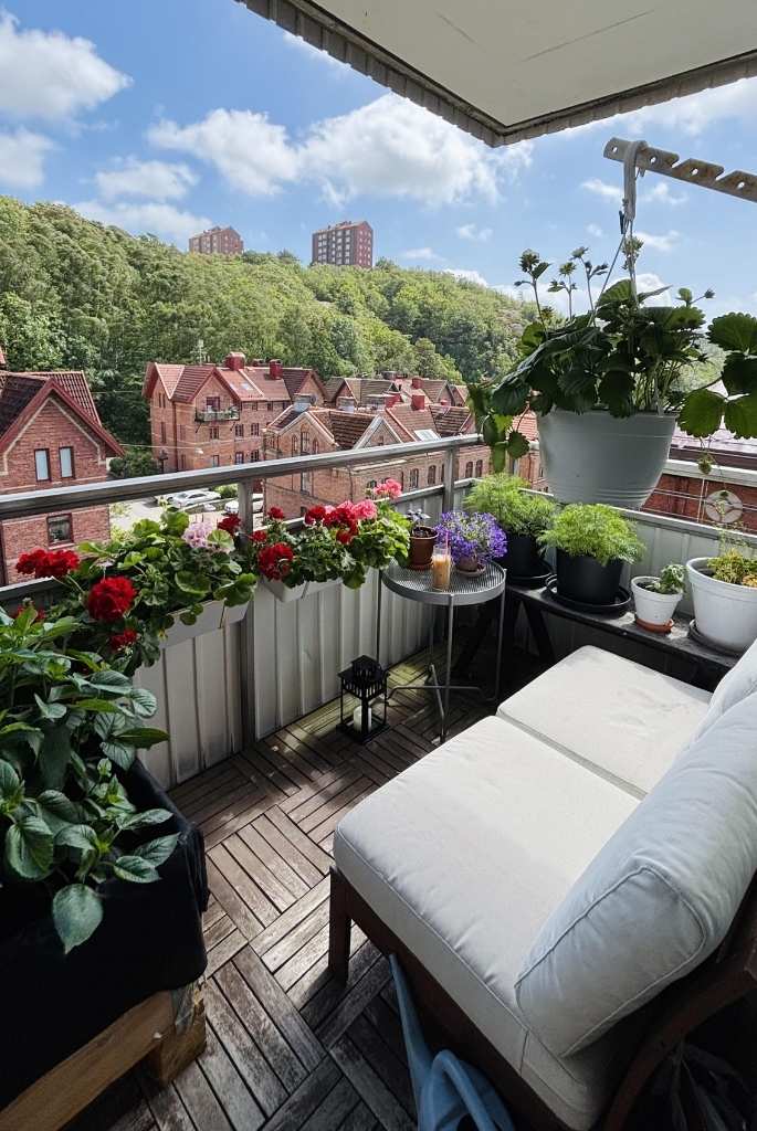 Brickview Bloom Balcony