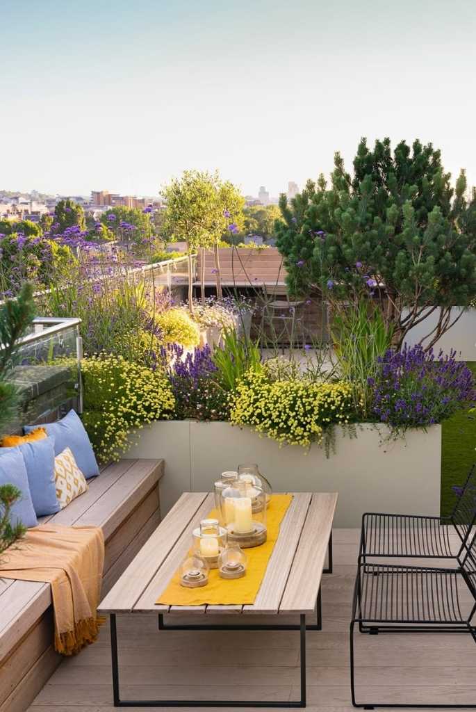 Modern Rooftop Lounge Garden