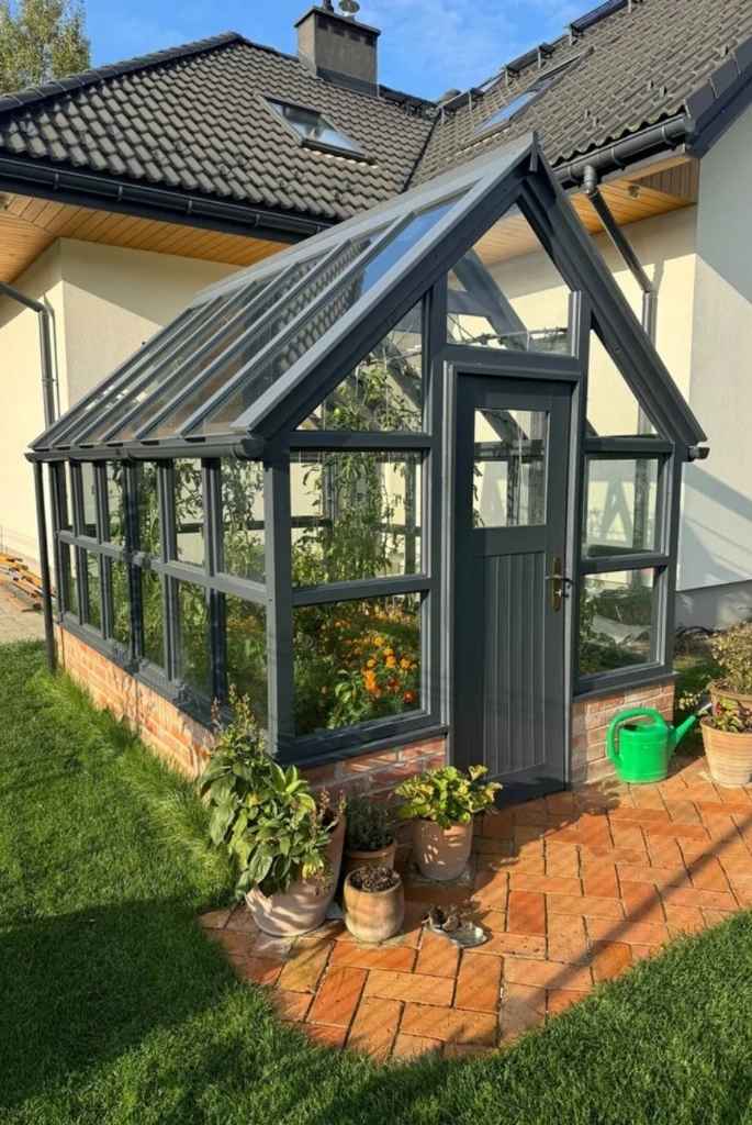 Urban Edge Wall-Attached Greenhouse