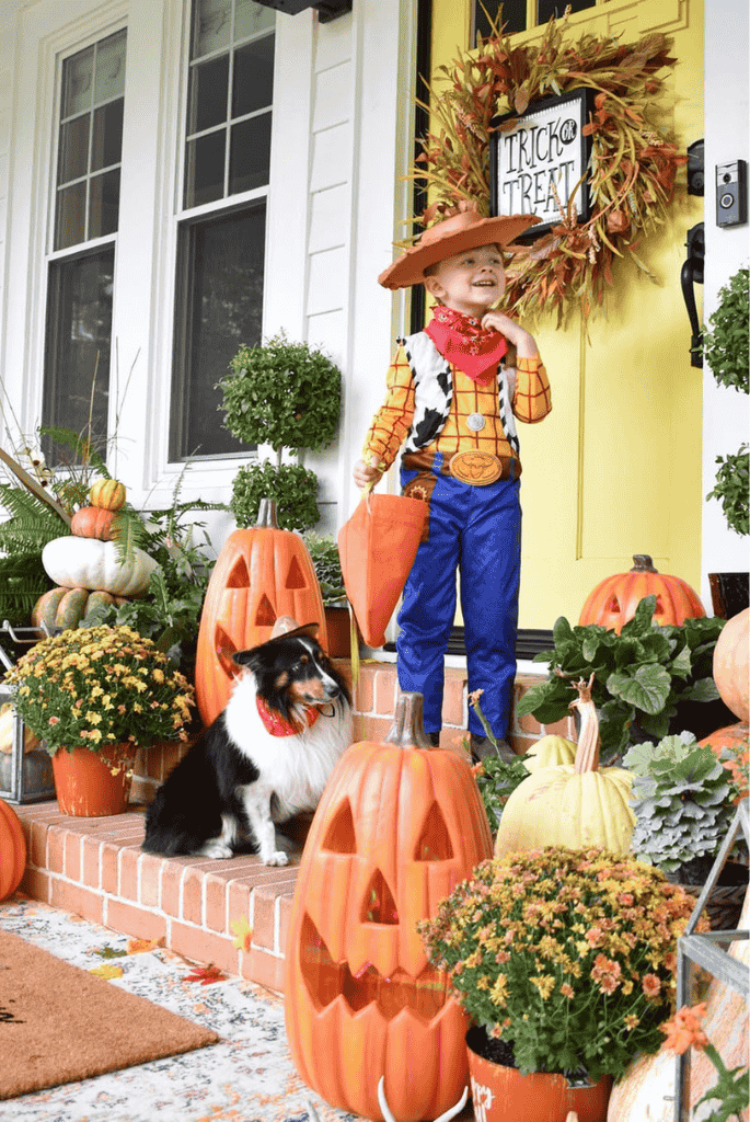 Pumpkin Porch with Cowboy Charm