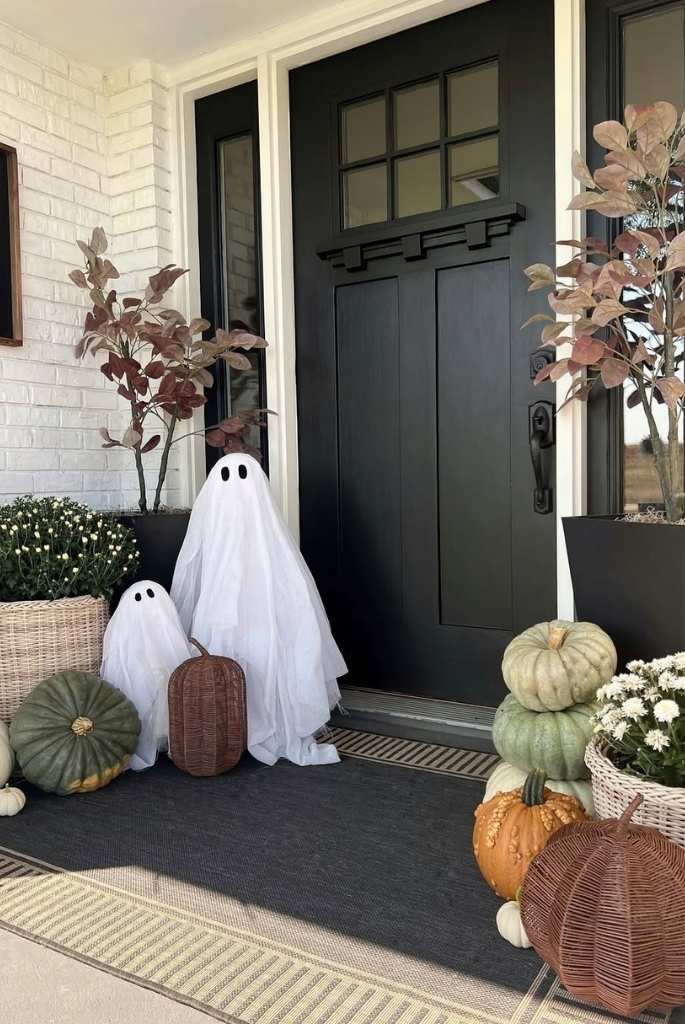 Minimal Ghost Porch
