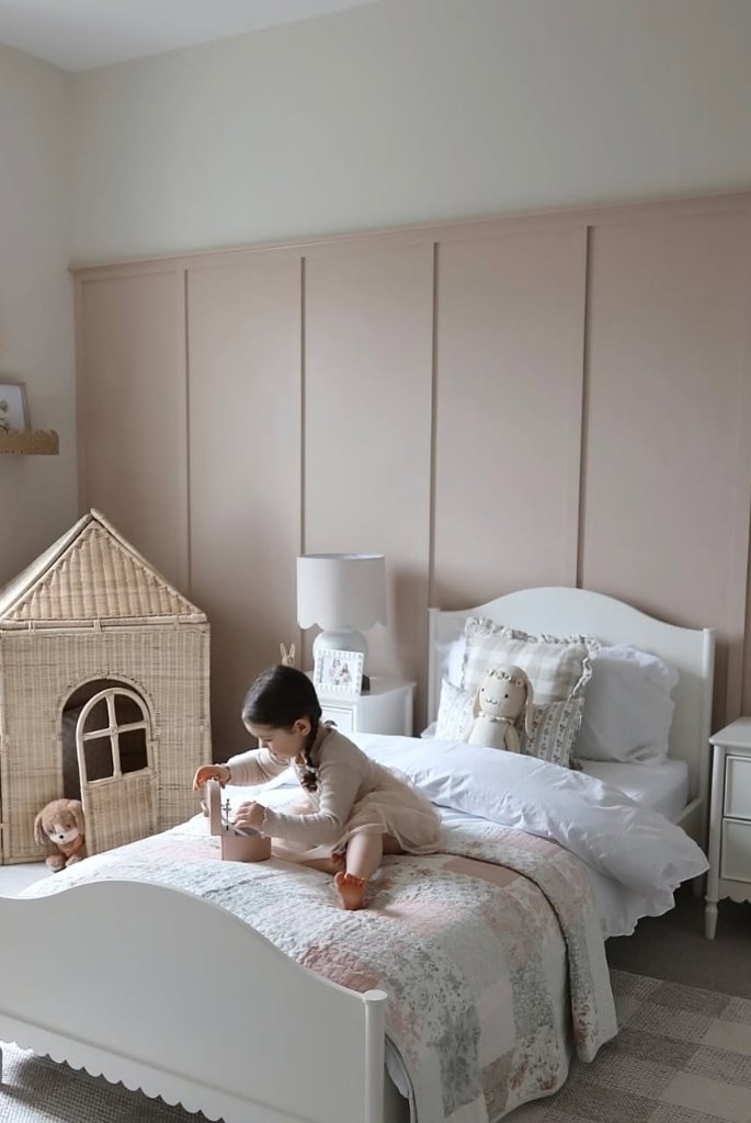 Blush Panel Backdrop Kids Bed Set