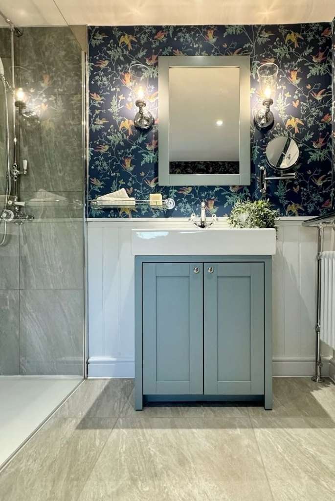 Botanical Bliss Cottage Bathroom