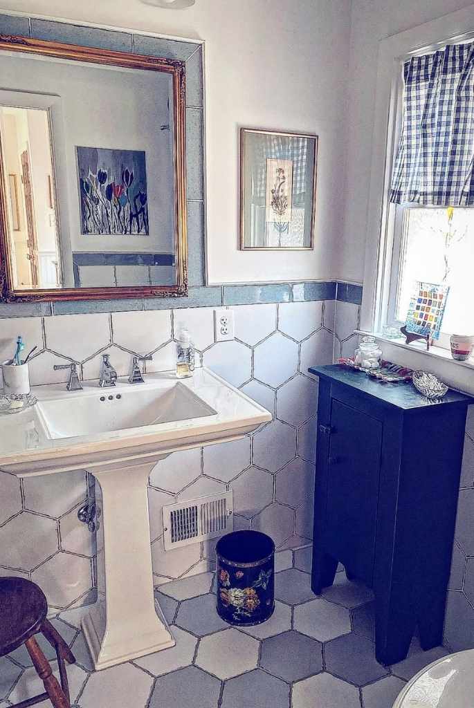 Country Cottage Hex Tile Bathroom