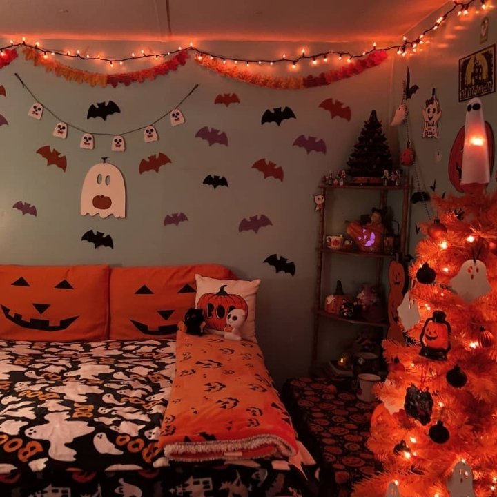 Ghostly Glow Halloween Bedroom
