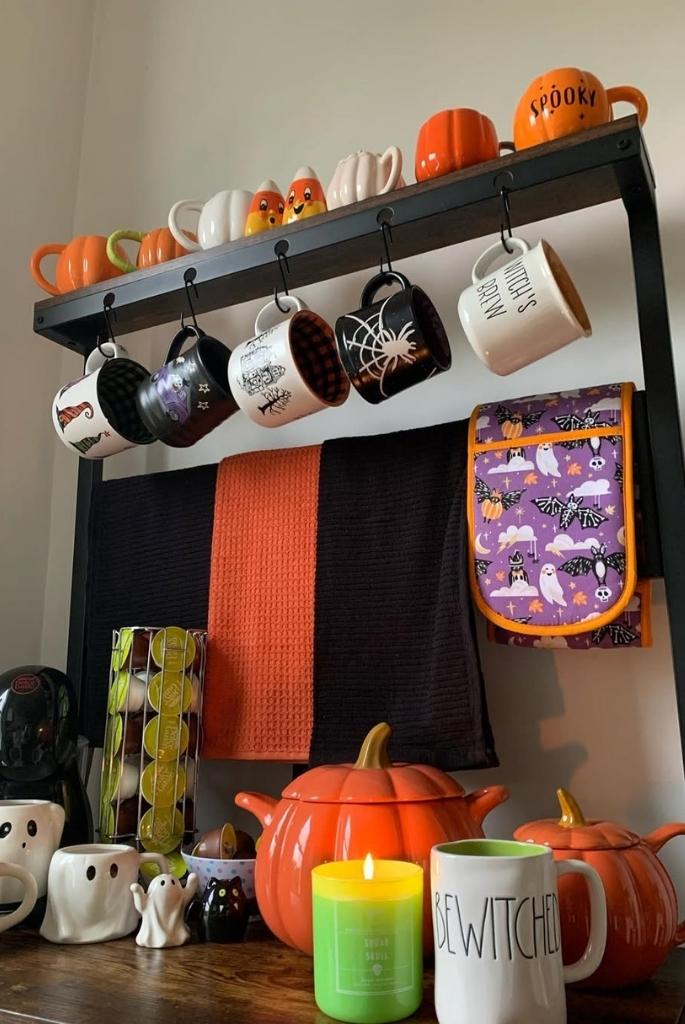 Halloween Mug Bar Corner