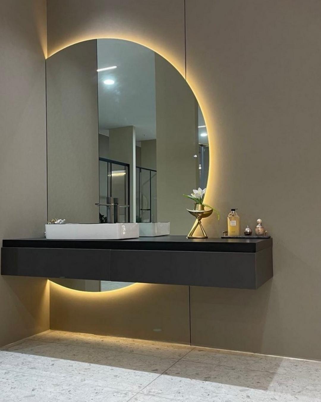 Halo Curve Mirror