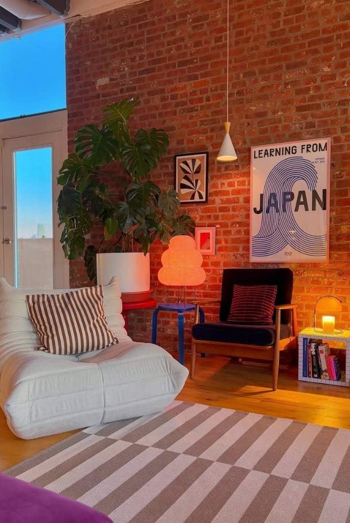 Industrial Loft Chill Corner Apartment