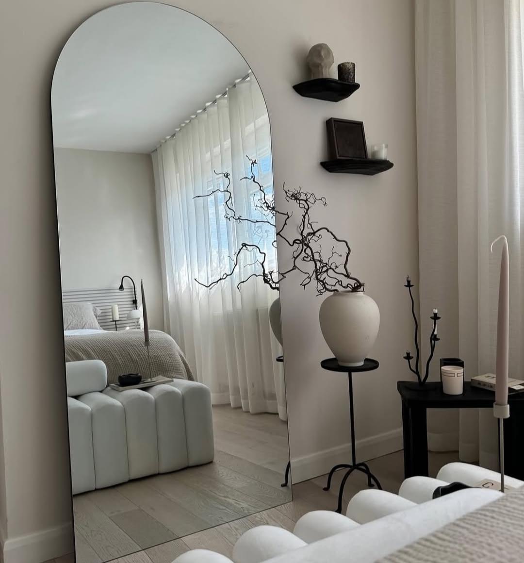Minimal Arch Mirror