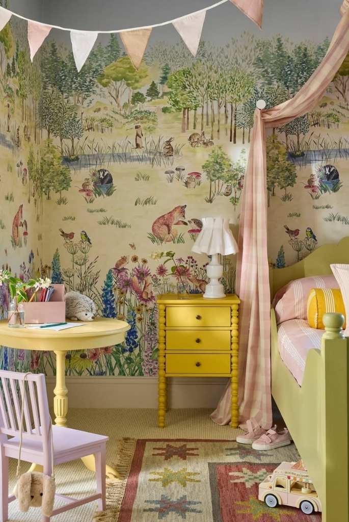 Playful Montessori-Inspired Bedroom Setup