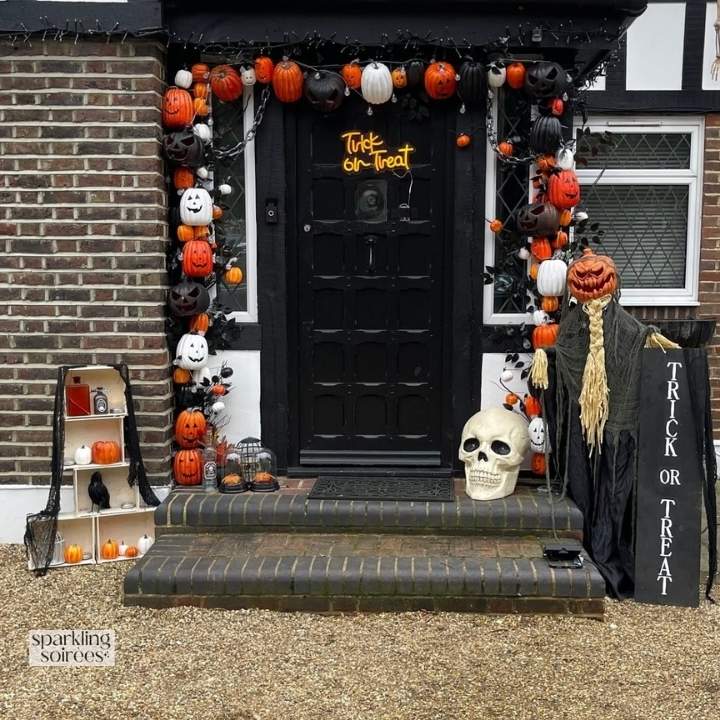 Pumpkin Overload Trick-or-Treat Porch