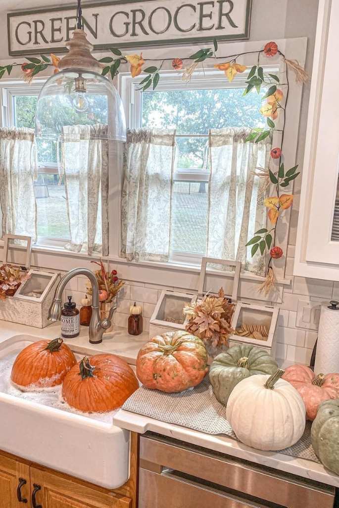 Pumpkin Prep Sink Styling