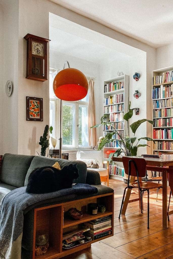 Reading Lounge with Retro Warmth