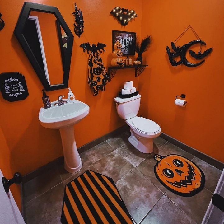 Trick-or-Treat Statement Bathroom