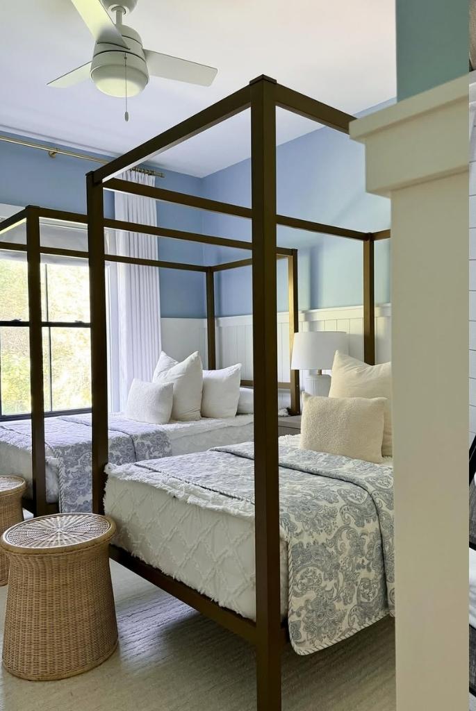 girls shared bedroom