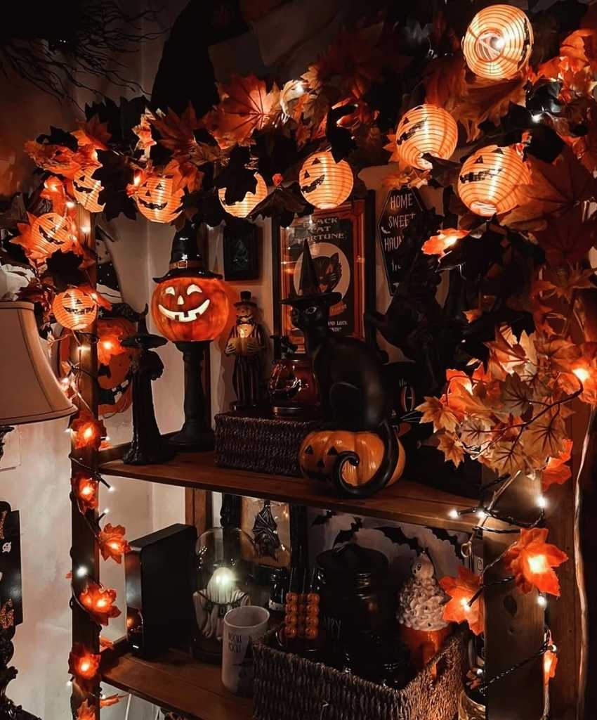 Cozy Vintage Halloween Shelf Décor