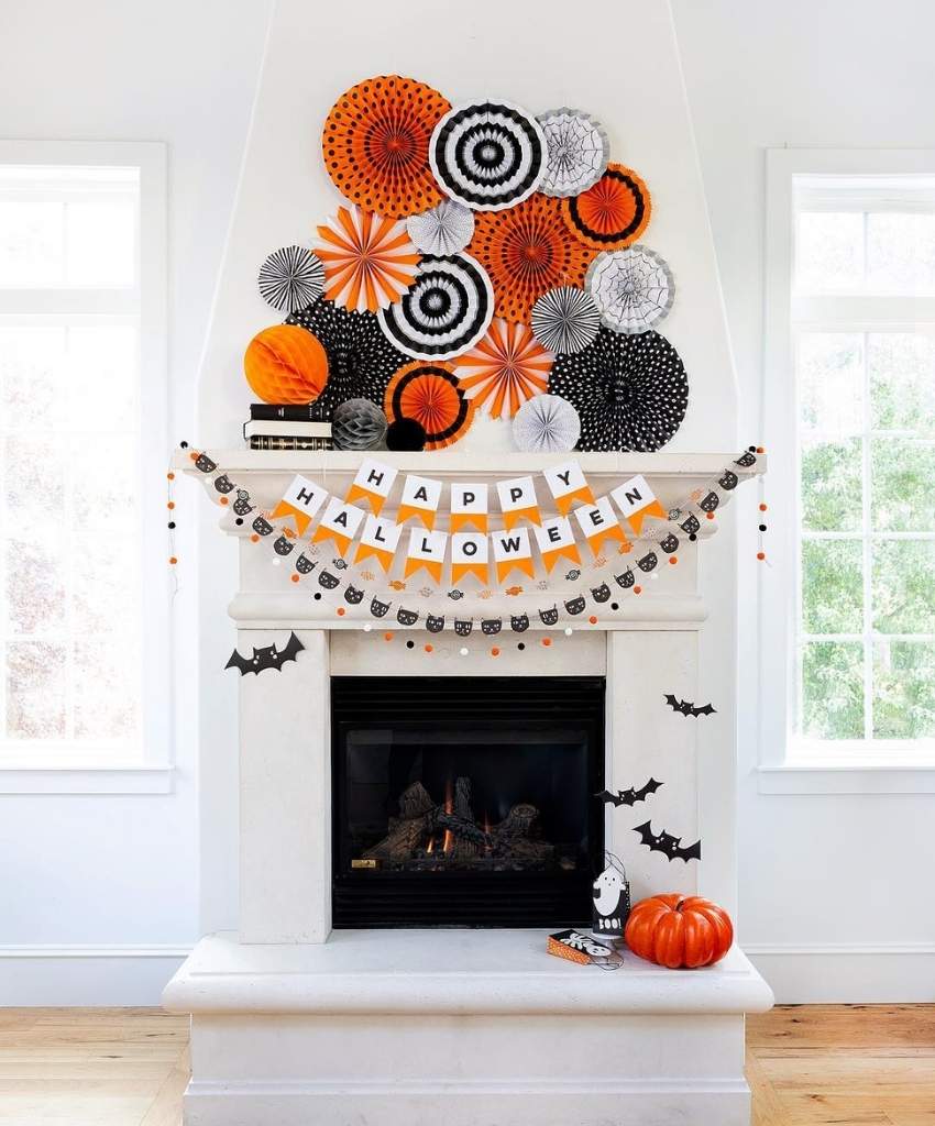 Halloween Banner & Pumpkin Mantel Decor 