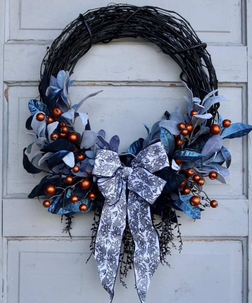Midnight Elegance Halloween Wreath