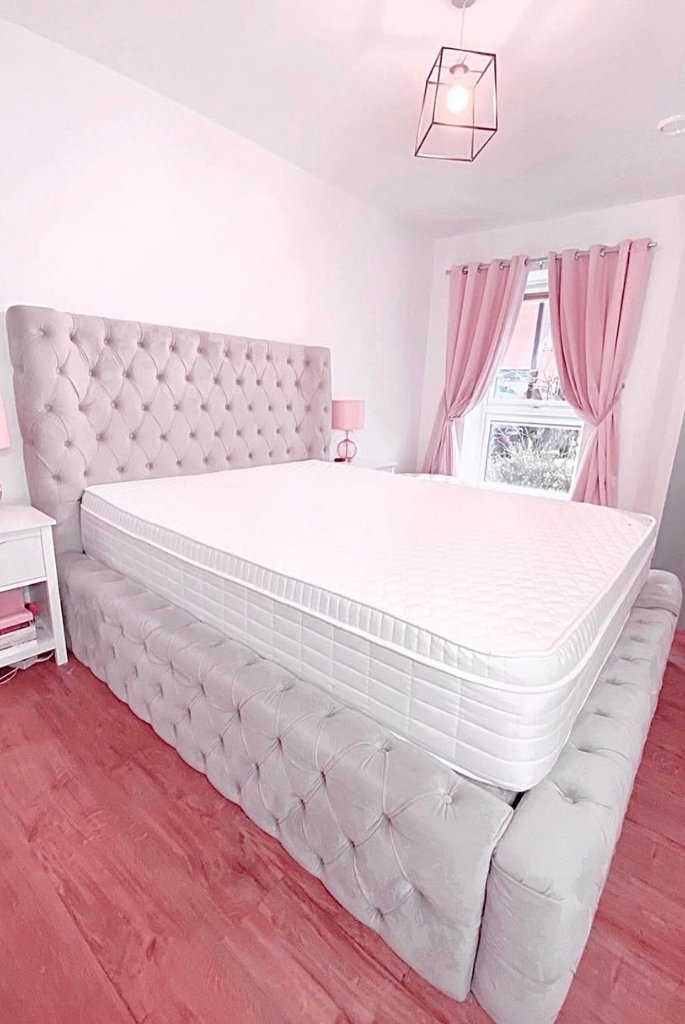 Minimal Pink Accent Bedroom