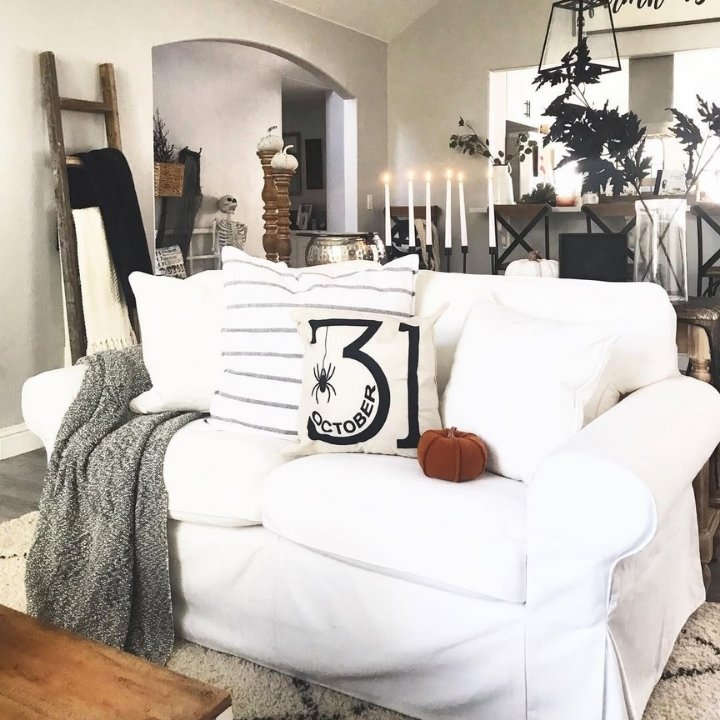 Minimalist Halloween Room with Subtle Accents