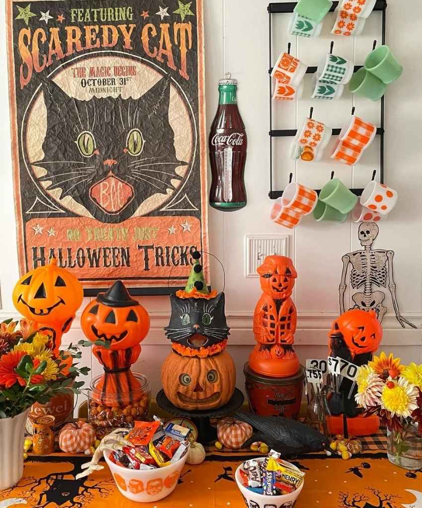 Scaredy Cat Halloween Table Display