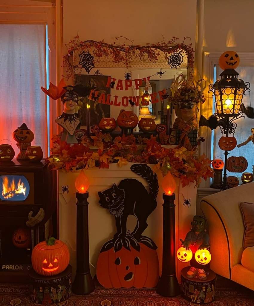 Spooky Halloween Living Room Display