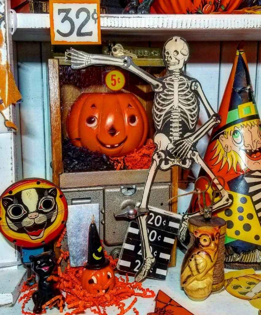 Vintage Halloween Shelf Scene