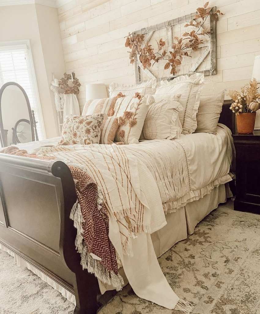 Rustic Fall Farmhouse Bedroom