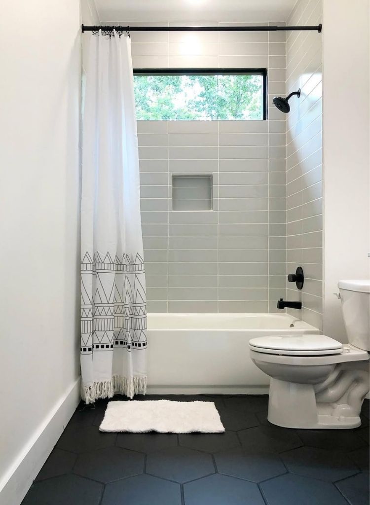 Simple Monochrome Bathroom