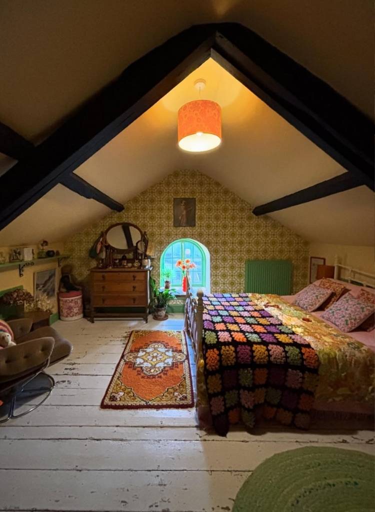 Vintage Cottage Attic Bedroom