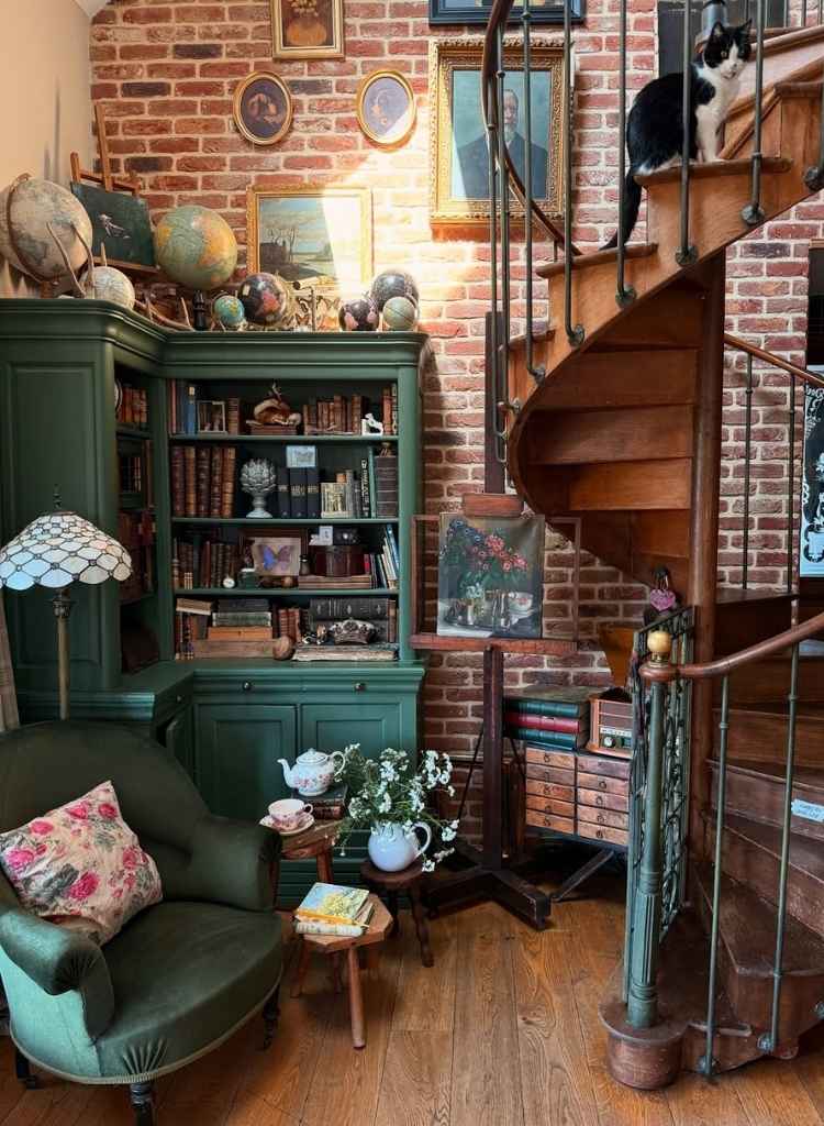 Vintage Cottage Reading Nook