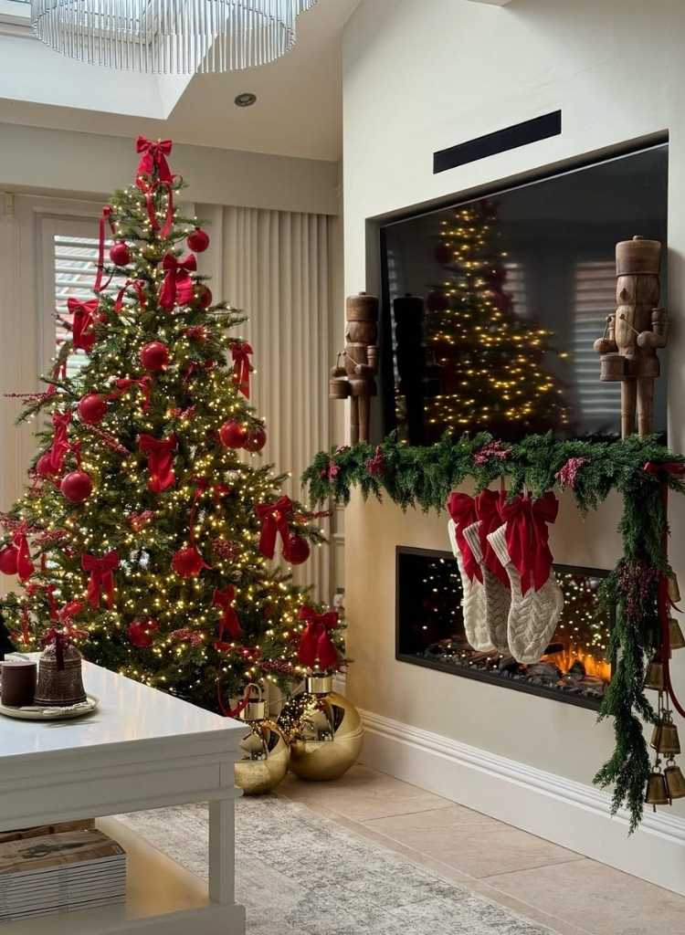 Classic Red & Gold Living Room