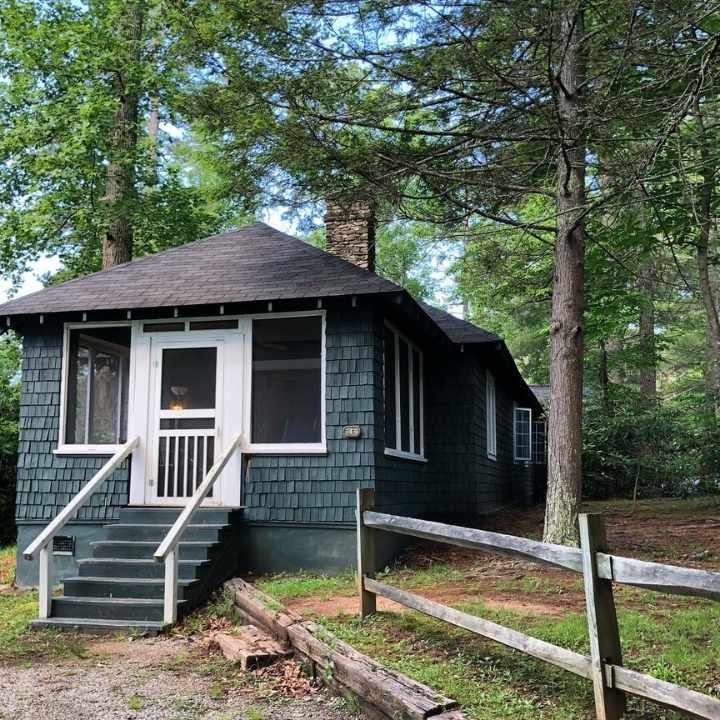 Woodland Dark Green Hideaway Cabin