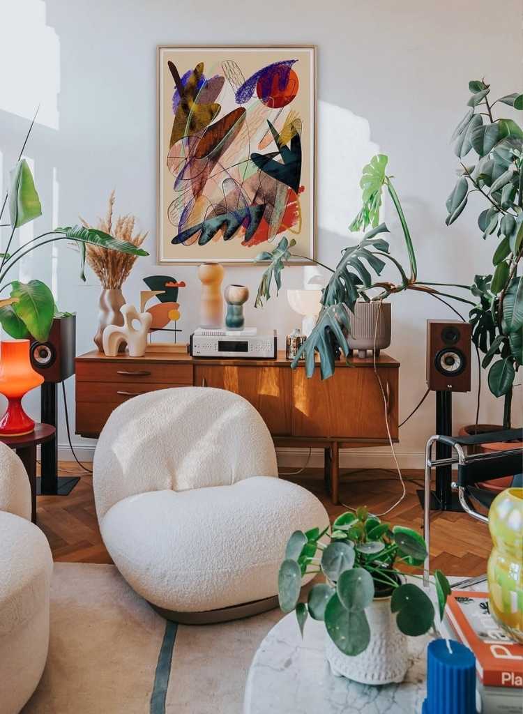 Retro Plant Lounge