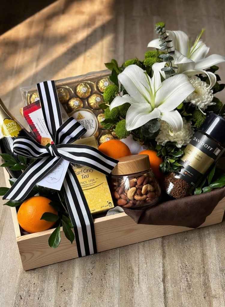 Luxury Tea and Treat Easter Gift Basket
