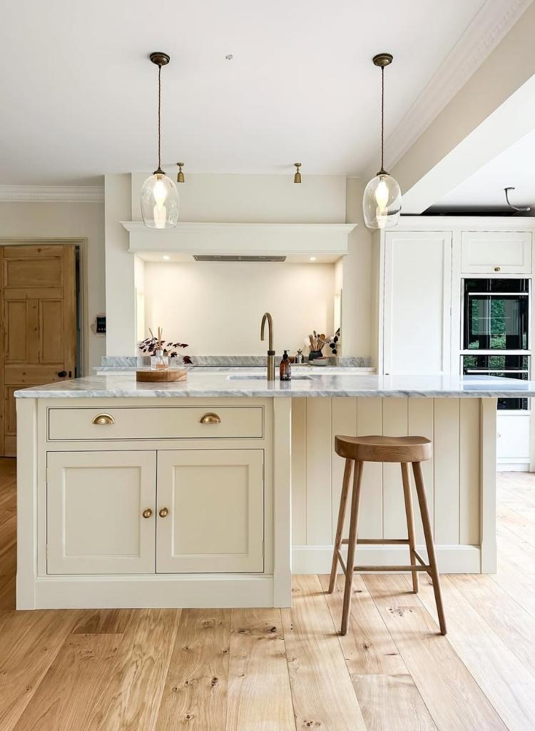 Warm & Modern Kitchen Island