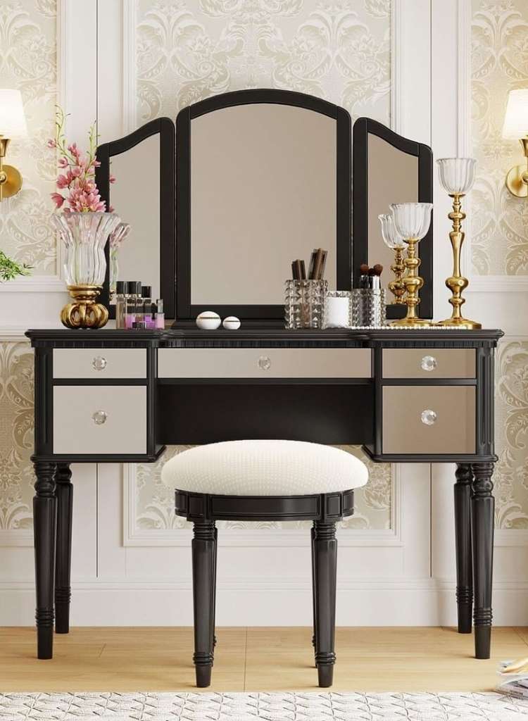 Old-World Vanity Table